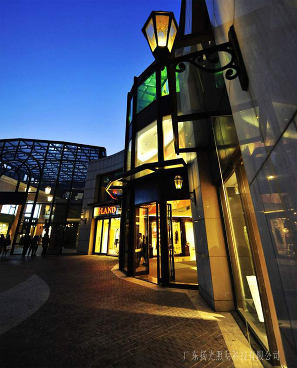 壹號廣場商業內街燈光亮化效果圖