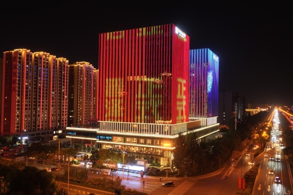 萬(wàn)馬商務(wù)中心寫(xiě)字樓泛光照明工程